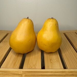 Decorative Yellow Pear Accents